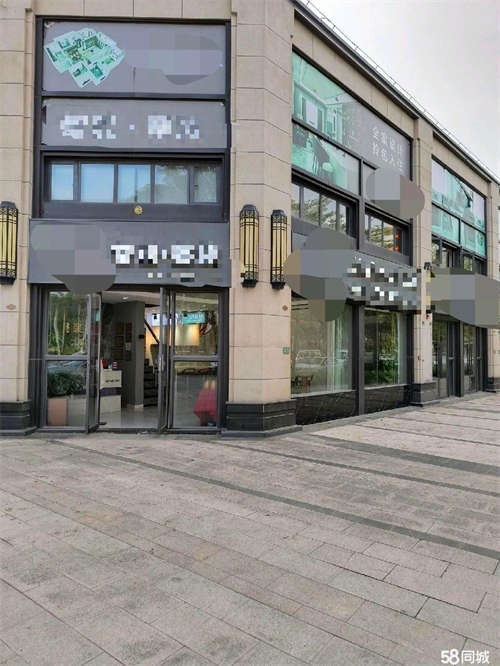 出租招窗帘合作商，店里是拎包入住的，有现成的家具，可自己直接营业无转让费