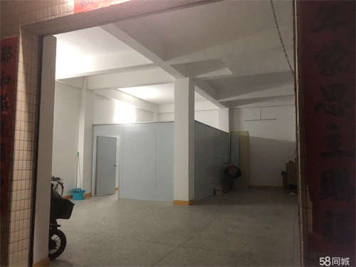 出租可做厂库，外面可放汽车