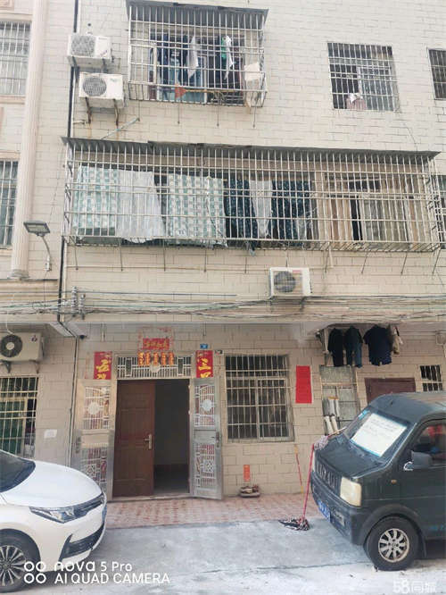 出租近黄岗市场，近四中，交通方便，可办公
