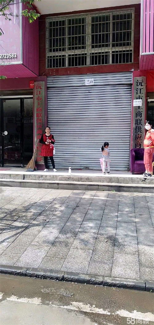 出租门店位置佳，进深长，交通方便，房东自主无转让让我