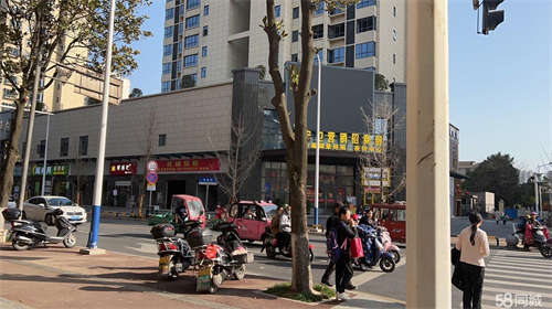 出租宏卫商业中心临街新商铺