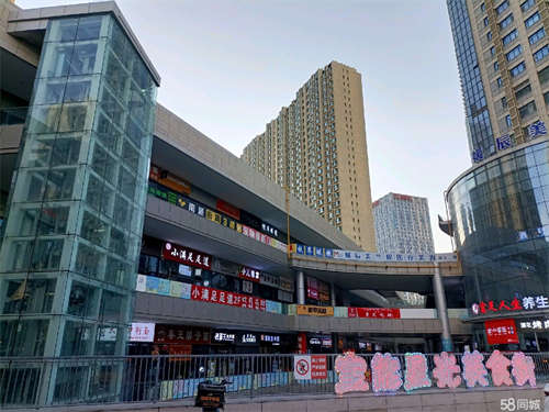 出租宝能城美食街商铺4000元诚租