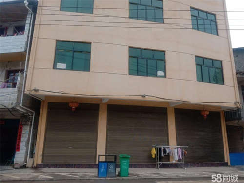 出租房屋内是框架式，可办厂，开超市等等。