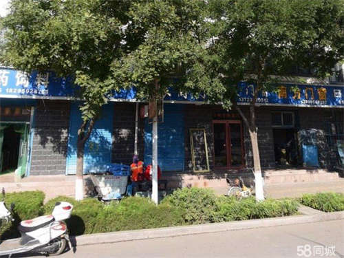 出租平罗县翰林大街商铺出租，近人民西路和鼓楼西街