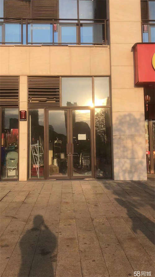 出租主要做一些学生的生意