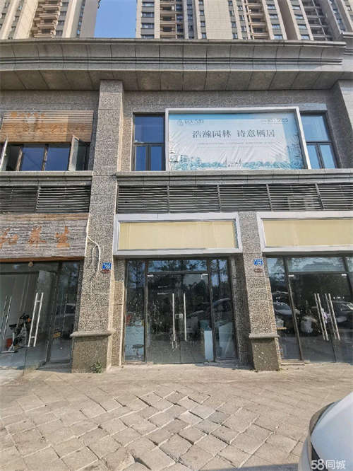 出租位于恒大御景北门，S1-117商铺，有免费停车位停车位
