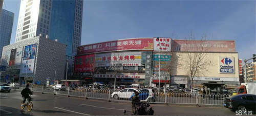 出租白堤路家乐福商圈 临街平层 紧邻地铁 电梯直达 无转让费