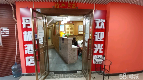 出租营业中宾馆酒店转让位置好