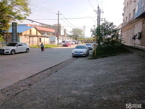 出租博昌到雍华庭中间国道边一楼店面出租
