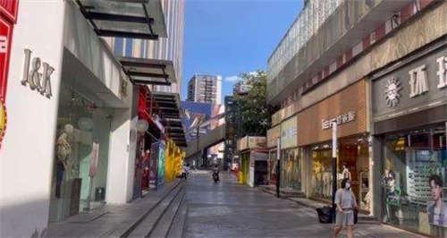 出租万达广场平层临街门面出租高人气成熟商圈  直租无转让费