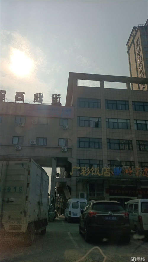 出租位置好，因其他原因忙不过来，底价转让，房租还有9个月