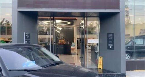 出租临街门店出租/转让|  汽车维修厂 位置明显 可做餐饮 周边客源充足