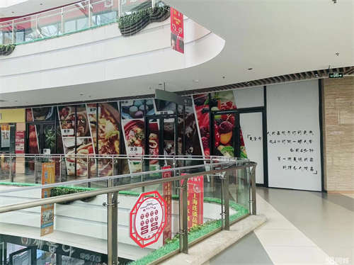 出租美的城悦然广场400平毛坯商铺，另有带装修商铺出租
