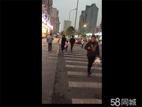 出租星沙步行街入口麦D劳旁边门面 无需再次装修直租无转让费