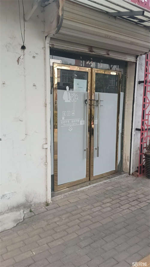 出租紧临吾悦强圈，紧临学校！