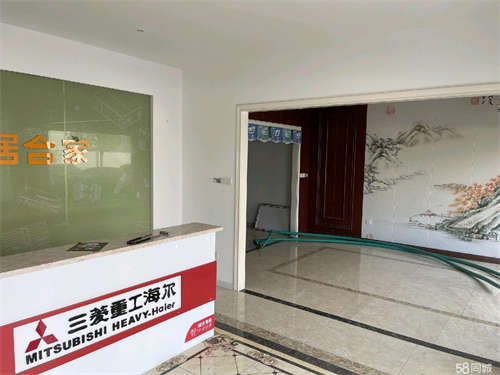 出租人流量很大，沿江东大道，出行方便，宝庆五点隔壁