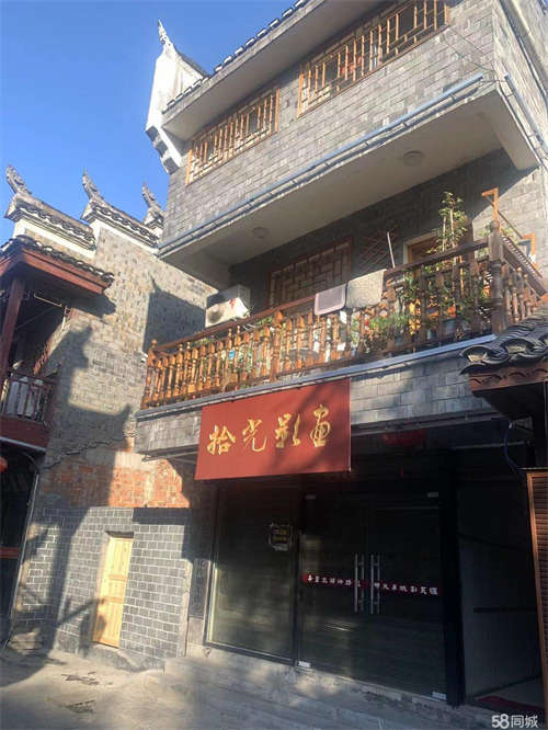 出租拎包入住、文庙旁，人流量大，做什么行业都不担心，周边环境优雅