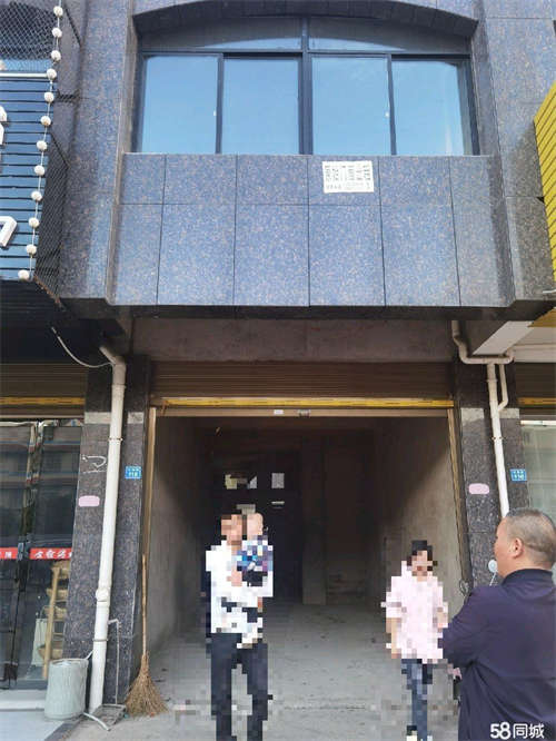 出租临街背靠小区人流量充足