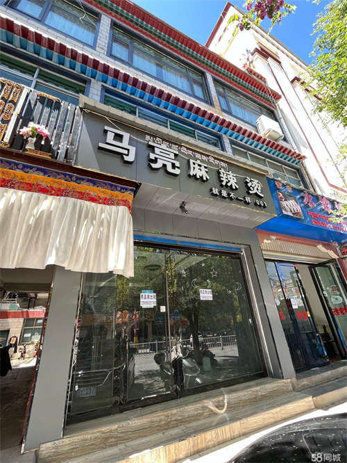出租采光，繁华地段，户型方正，人流量多，无转让费，也不能转让