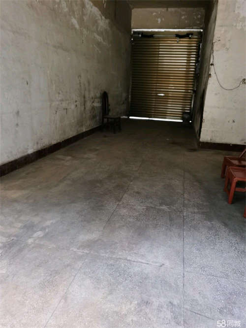 出租西溪坪北站老农贸市场内，无转让费