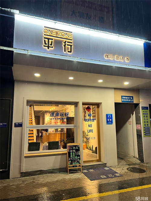 出租家人不在贵池，新店忍痛转让，新西街道口门档店铺，客流稳定