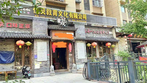 出租商铺出租，装修较新，无转让费，