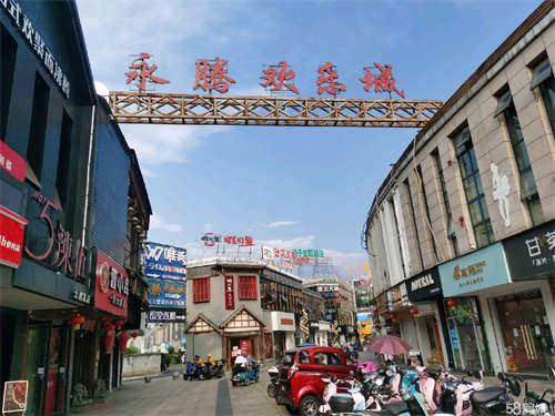 出租跃进路繁华商圈旺铺无转让费直租