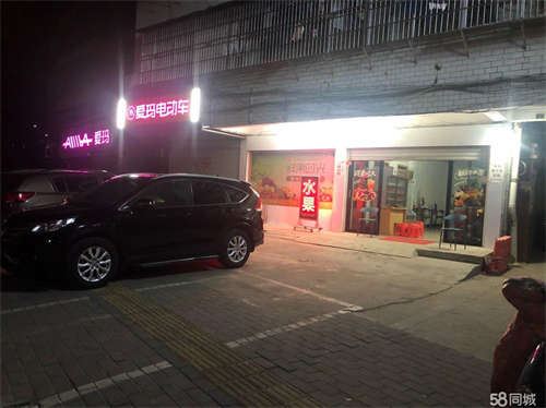 出租沿河西路31#楼一层门面房两间，4*8m,带卫生间，精装
