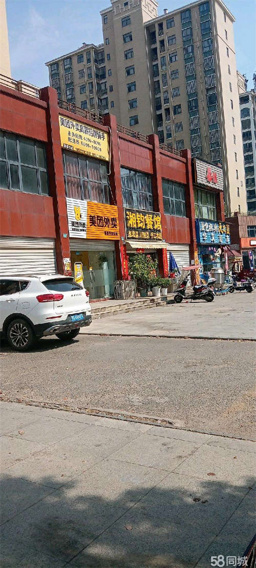 出租本门面位置地段非常好，商业街，房东直租，无转让费