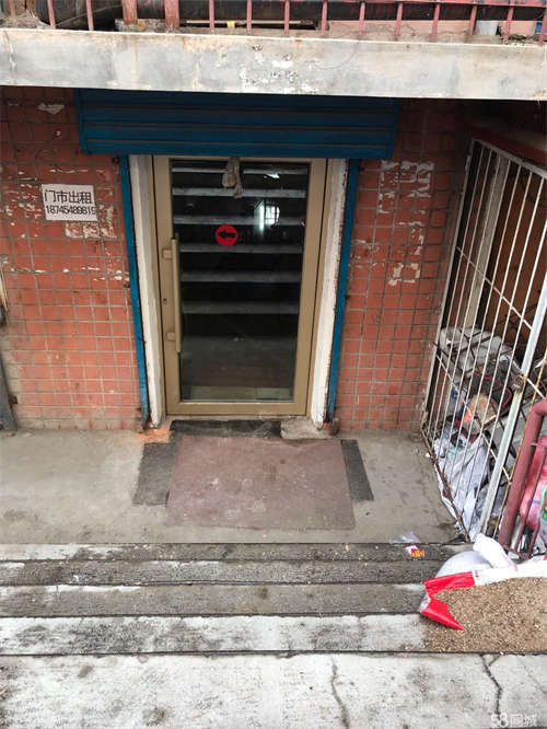 出租百隆市场旁，客源稳定，生意稳定，适合做各种生意！