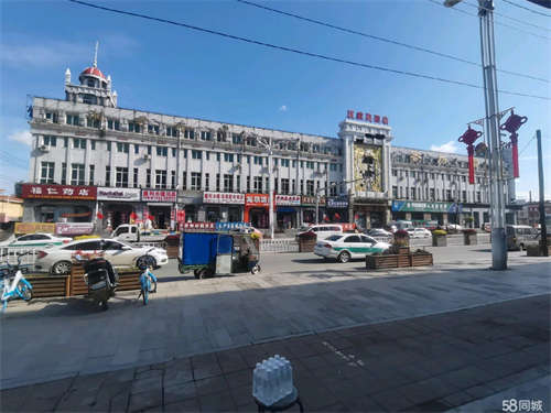 出租夏威夷商城   临街商铺  比邻商业街