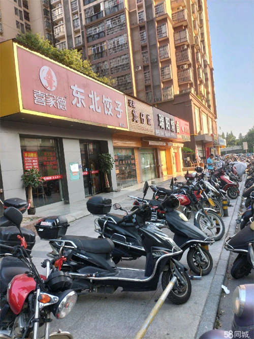 转让位置好，临街可停车，室内新装修格局合理