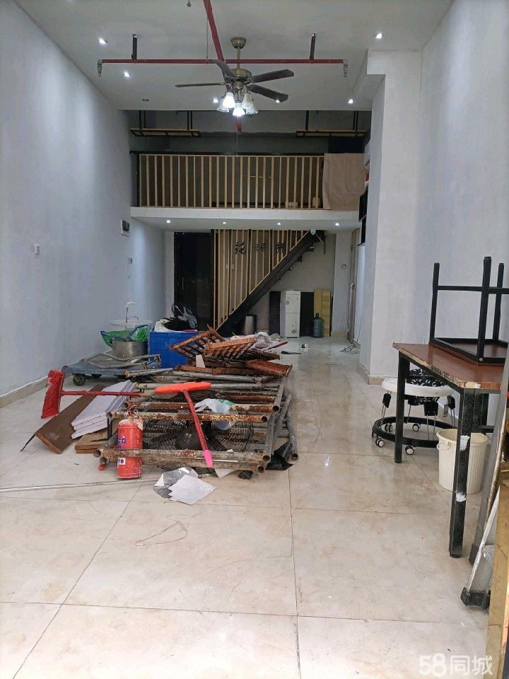 出租商品街四巷15号，位置在火人流大中巷位置