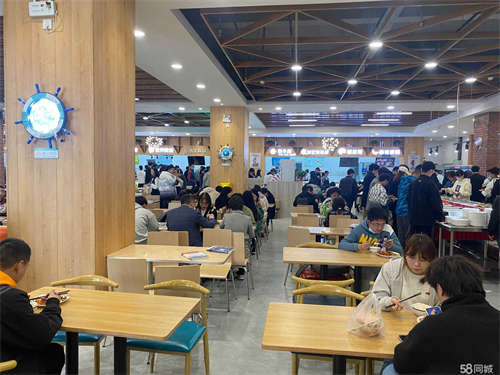 出租河南科技学院餐厅直招，可做各类餐饮，0房租扣点的