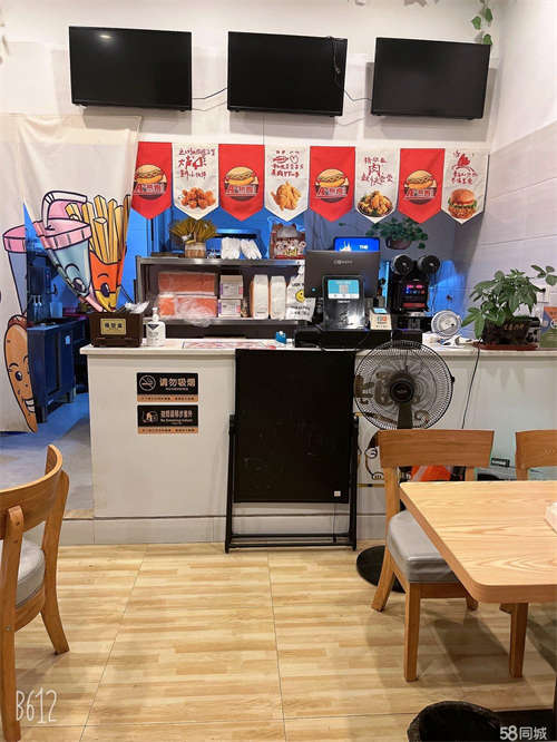 转让在经营汉堡炸鸡店，接手可营业，可以带技术