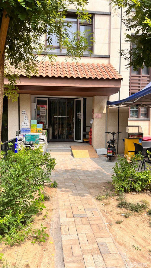 转让武清下朱庄，小区中心地带，两层带小院，超市转让