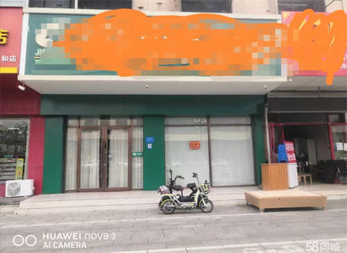 出租老火车站附近沿街三层门头房无转让费出租