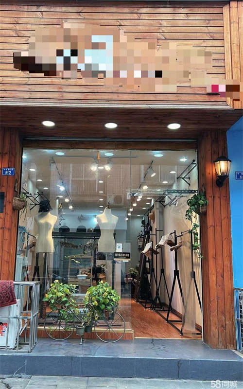 转让一条服装商业街，附近有学校，居家居多