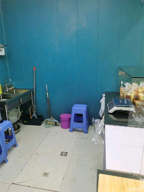 转让生鲜超市里的面食店家有急事急兑1万带所有设备房费到明年6月