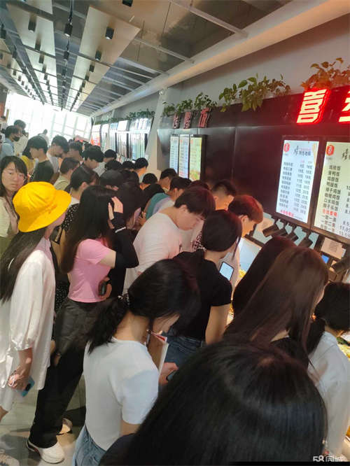 转让晋中榆次大学城万人高校食堂招租，适合夫妻创业档口