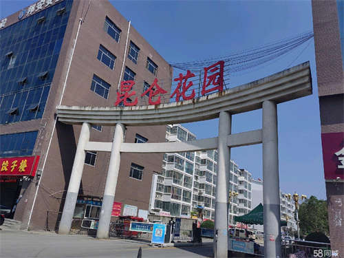 出租一个140平方，一个70多平方，两个门，可以分别出租。。