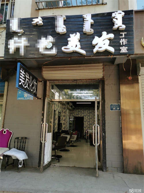 出租周边有密集住宅区，第四人民医院，流动量大