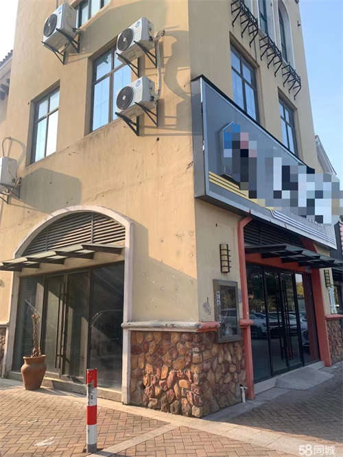出租东台城区汇银广场商业街店铺