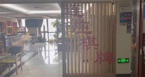 转让旺铺出租转让  紧挨公交地铁  证件设备齐全