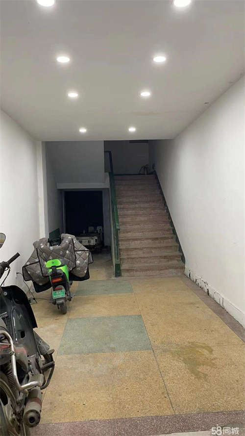 出租附近医院，学校，菜市场，商业街，购物中心一应俱全