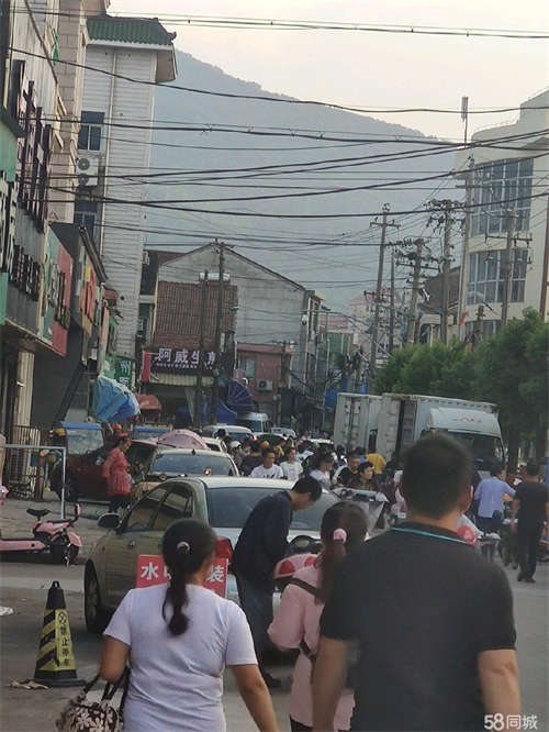 转让拐角位置，曝光率高，中介勿扰