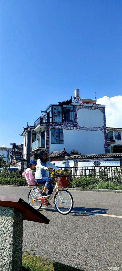 转让大理旺铺转让才村龙凤村时光咖啡店独栋一间三层