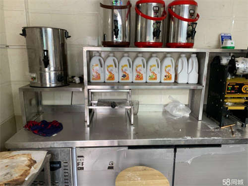 转让奶茶店转让 附近有3所学校