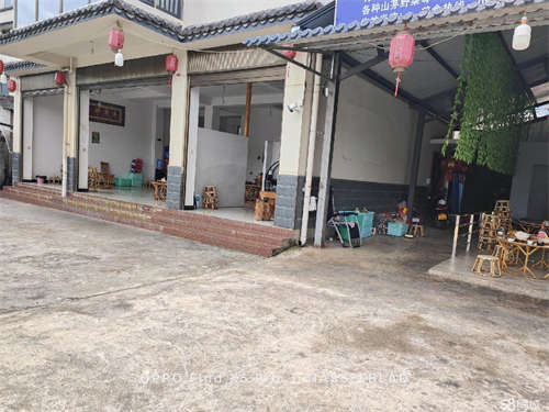 转让位置好，人流大，停车方便。带房租转让