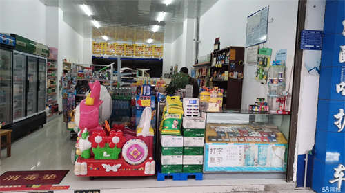 转让本店位于新闻路，面积110平方